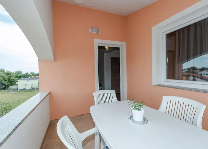 Simic 2 By Interhome *