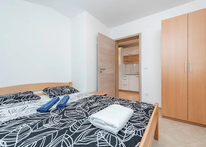 Simic 2 By Interhome 维尔