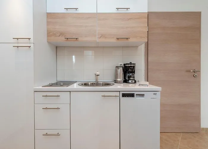 Simic 2 By Interhome